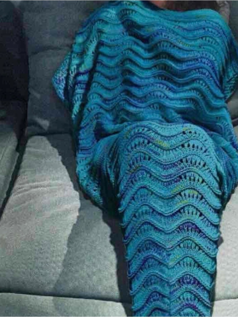 Blue Wave Knit Mermaid Tail Throw Blanket - Cozy Home Accent